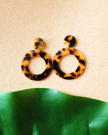  Tortoise Circle Earrings